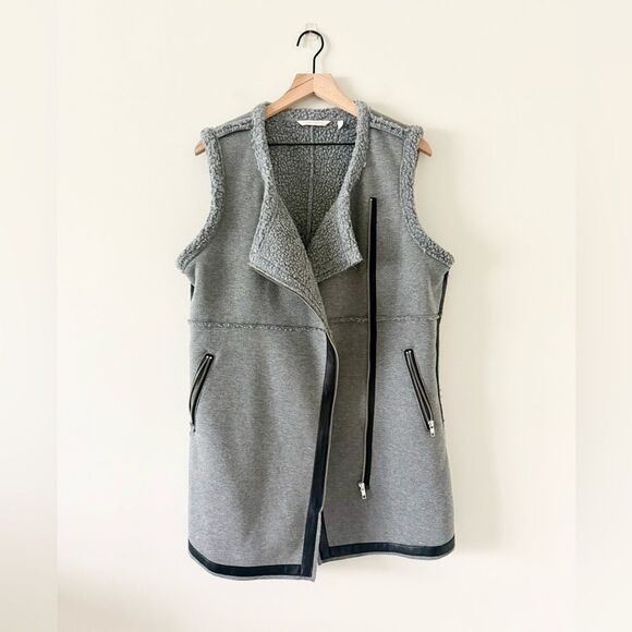 Soft Surroundings Sherpa Vest in Gray with Black Contrast - Size L - Picture 1 of 5